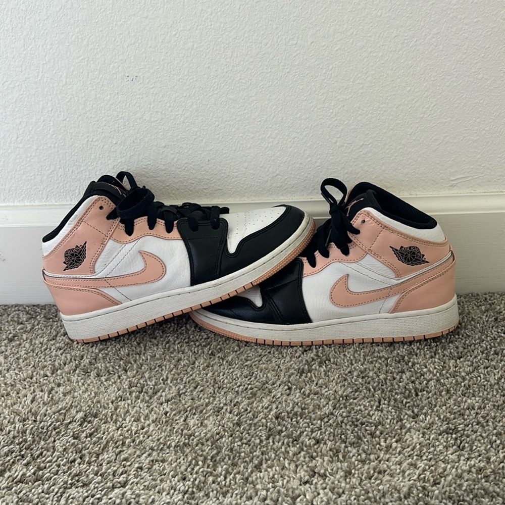 Jordan 1 Mid Arctic Orange - Picture 1 of 6